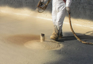 What are the benefits to spray foam roofing in Elmonte?